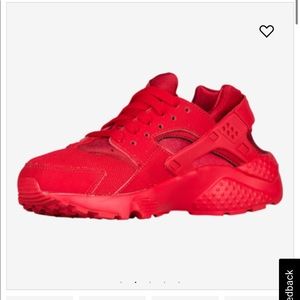 *BRAND NEW* RED NIKE HURRACHE